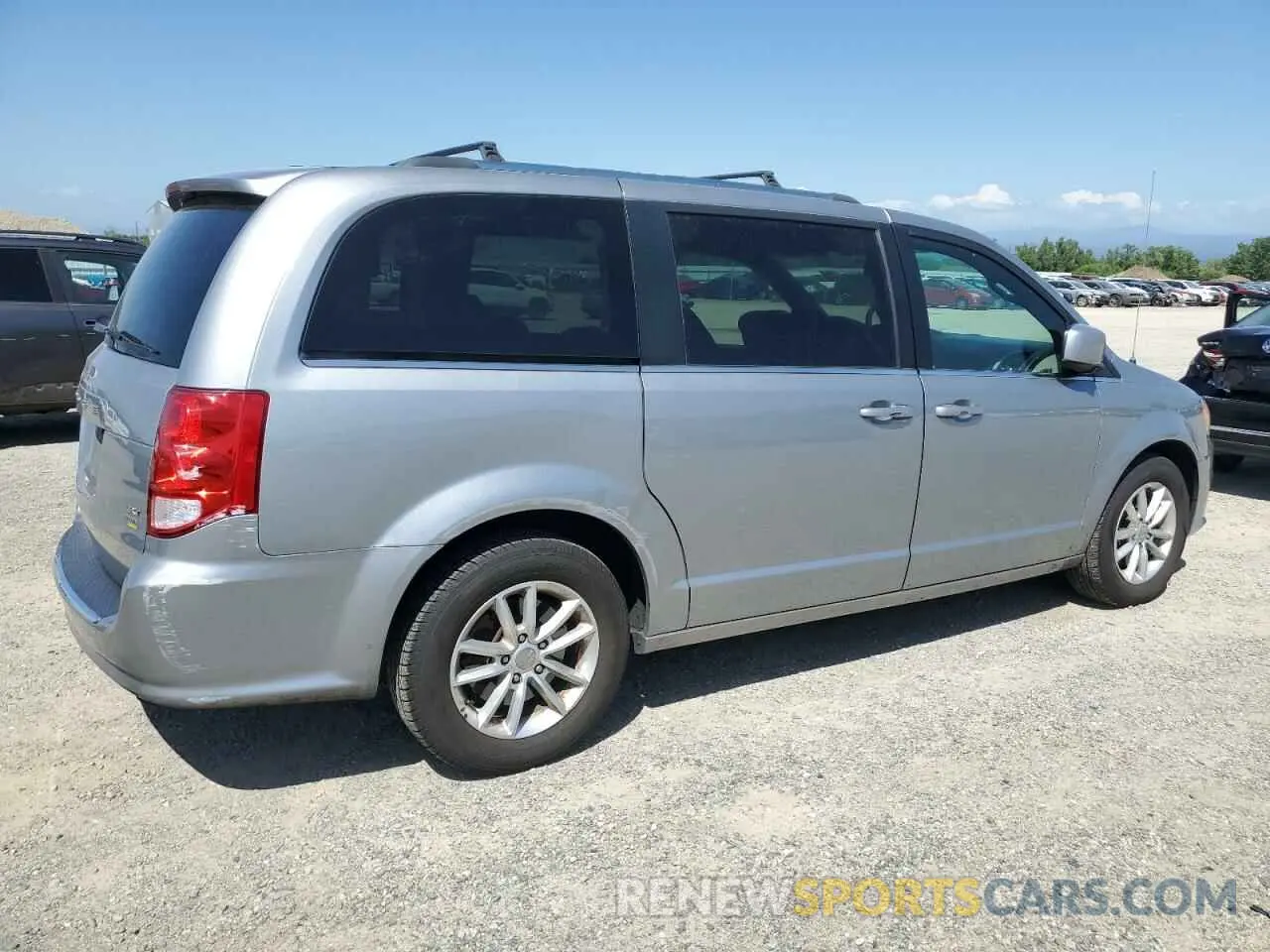 3 Photograph of a damaged car 2C4RDGCG4KR517176 DODGE CARAVAN 2019