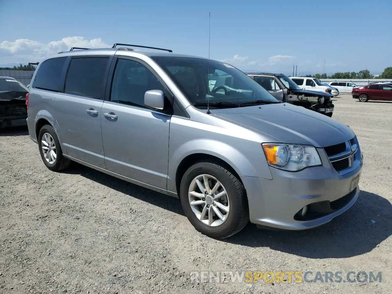 4 Photograph of a damaged car 2C4RDGCG4KR517176 DODGE CARAVAN 2019