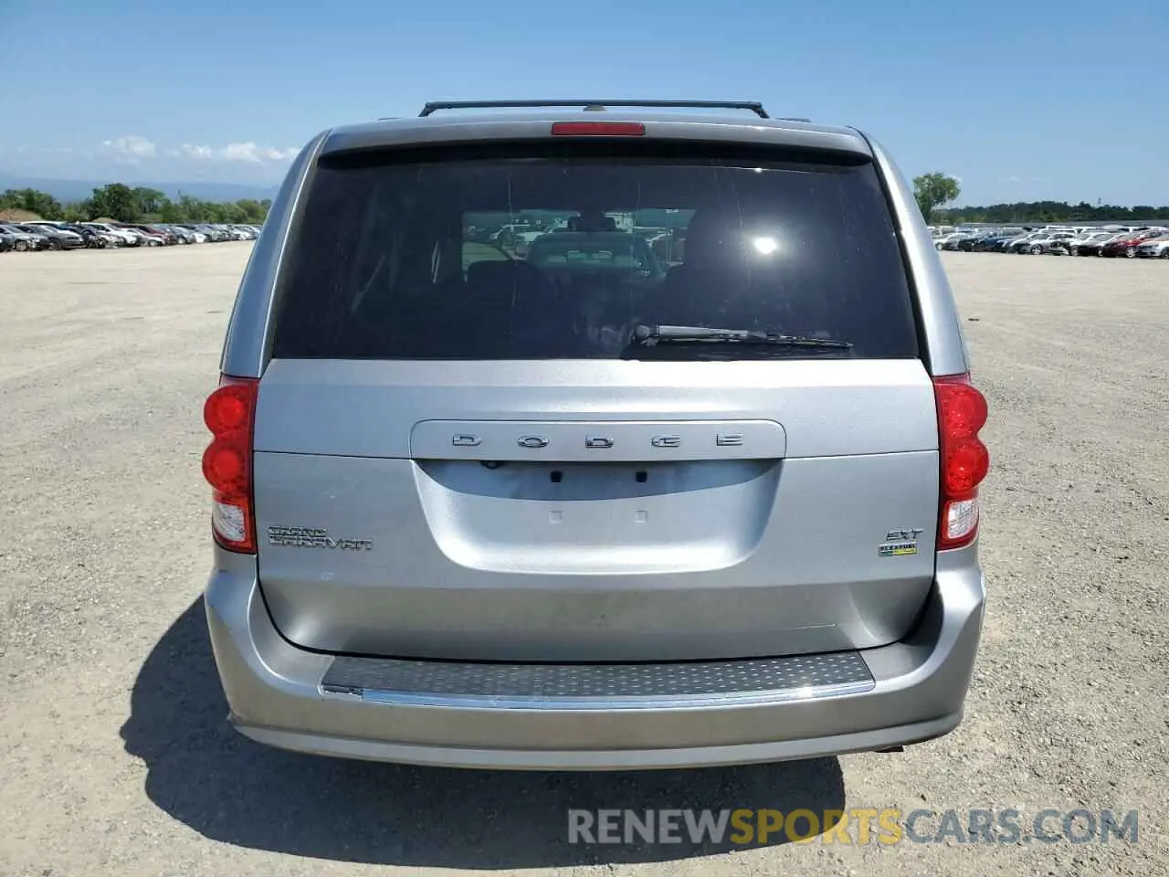 6 Photograph of a damaged car 2C4RDGCG4KR517176 DODGE CARAVAN 2019
