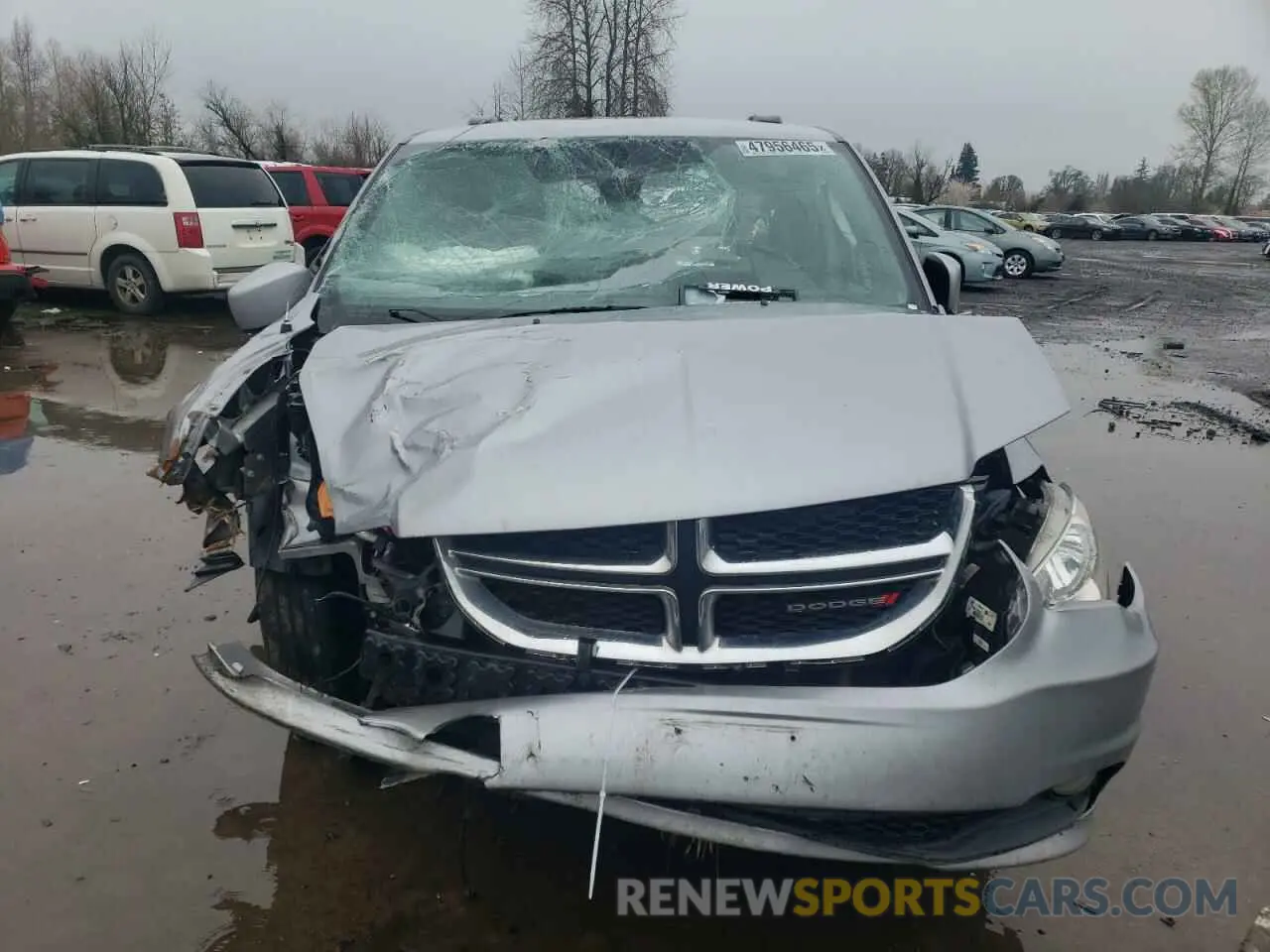 5 Photograph of a damaged car 2C4RDGCG4KR620338 DODGE CARAVAN 2019