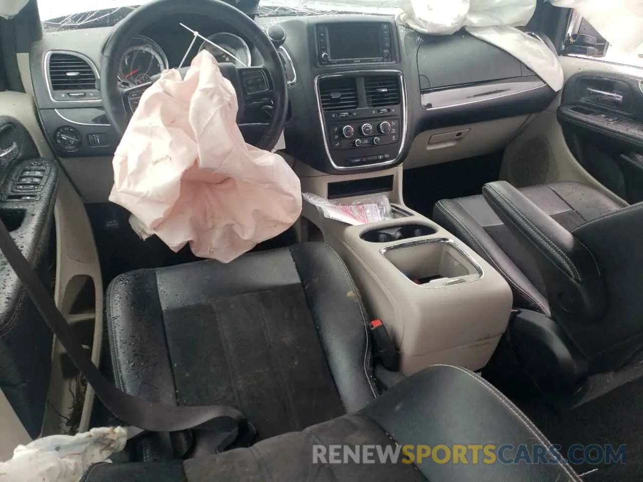 8 Photograph of a damaged car 2C4RDGCG4KR620338 DODGE CARAVAN 2019