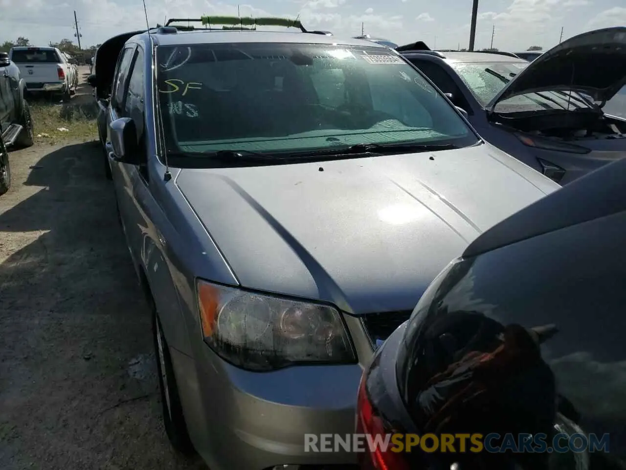 5 Photograph of a damaged car 2C4RDGCG4KR770515 DODGE CARAVAN 2019