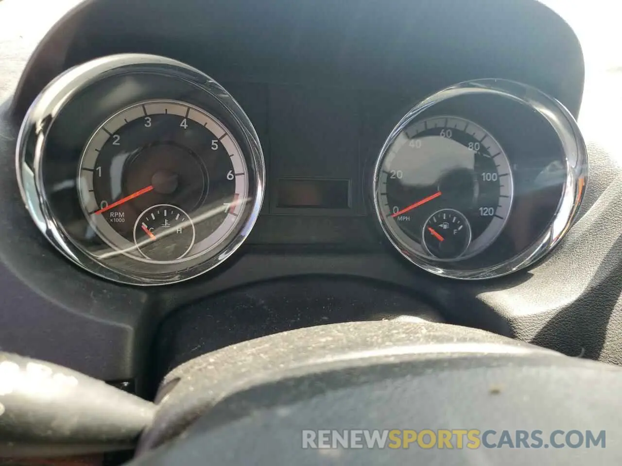 9 Photograph of a damaged car 2C4RDGCG4KR770515 DODGE CARAVAN 2019