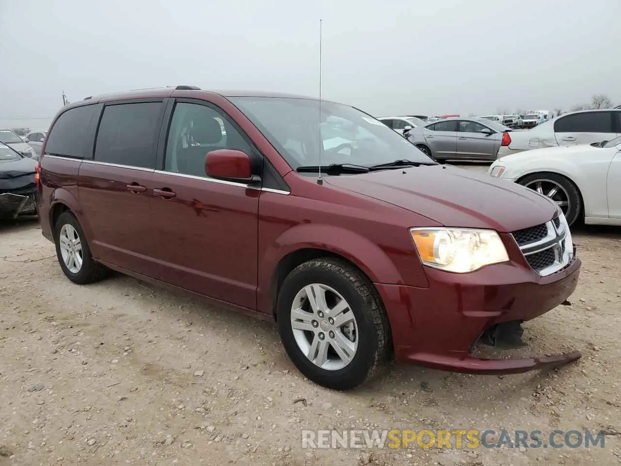 4 Photograph of a damaged car 2C4RDGCG4KR771258 DODGE CARAVAN 2019