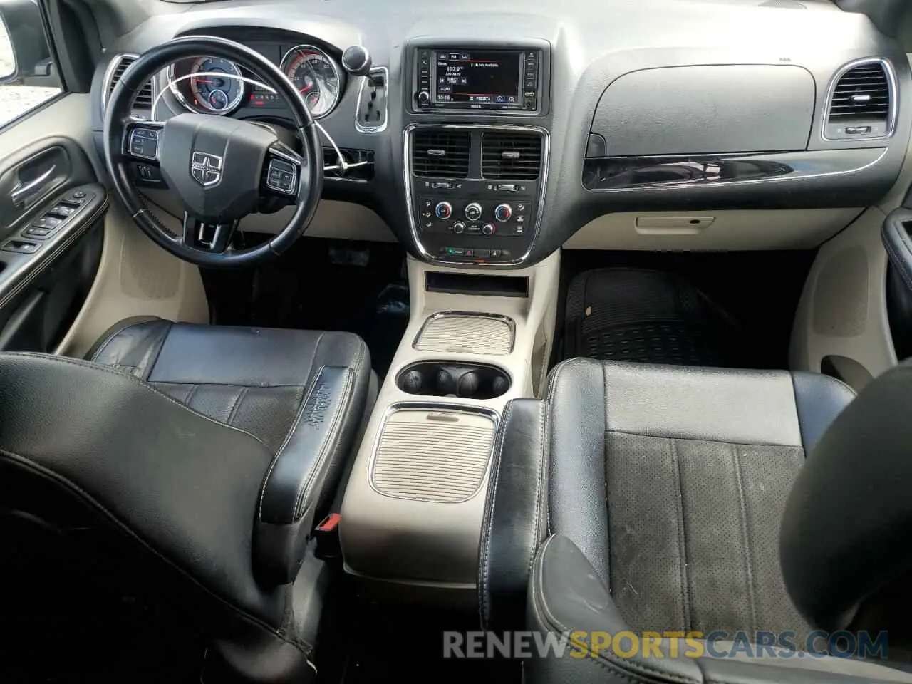8 Photograph of a damaged car 2C4RDGCG4KR774483 DODGE CARAVAN 2019