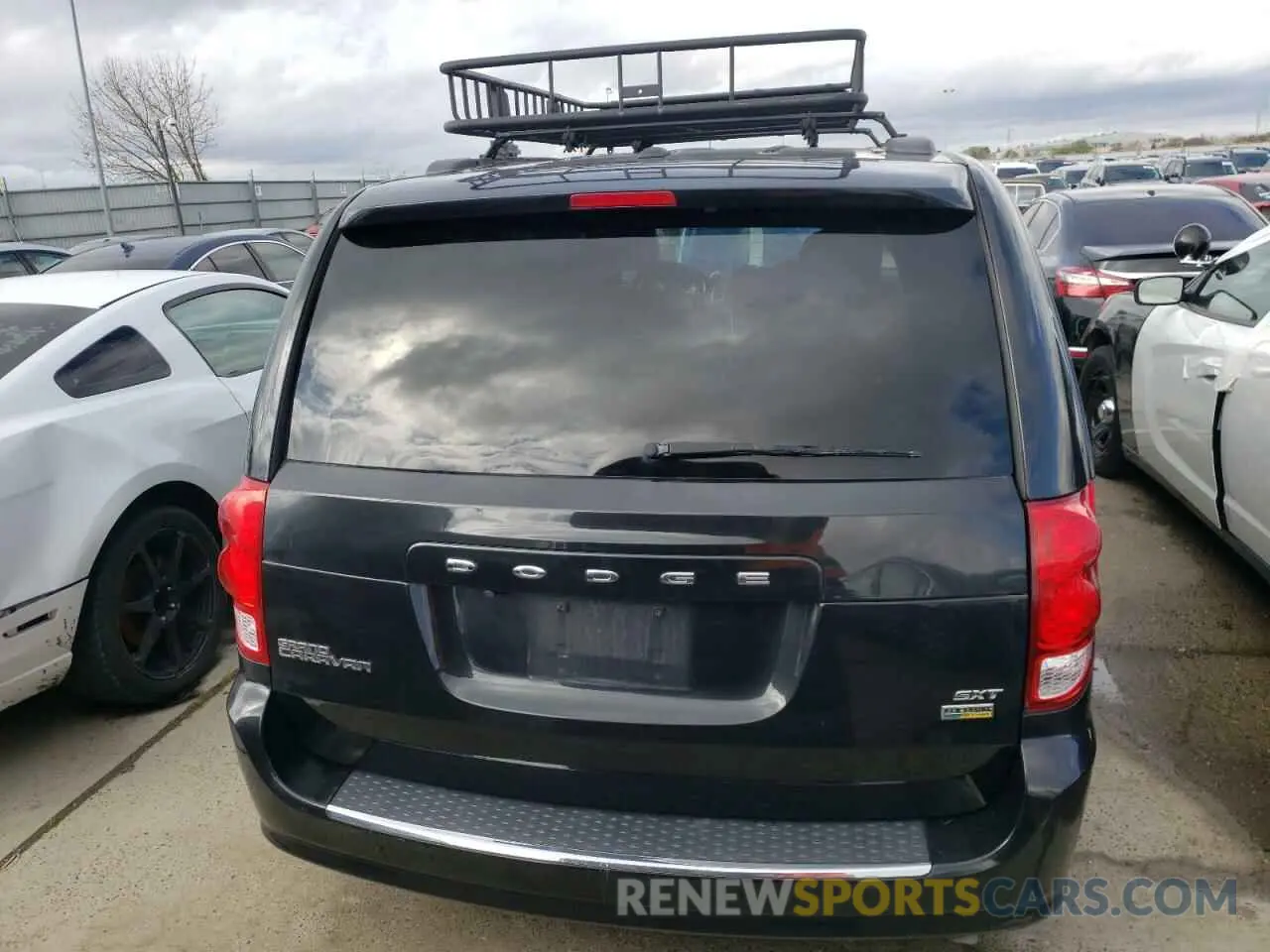 6 Photograph of a damaged car 2C4RDGCG5KR511273 DODGE CARAVAN 2019