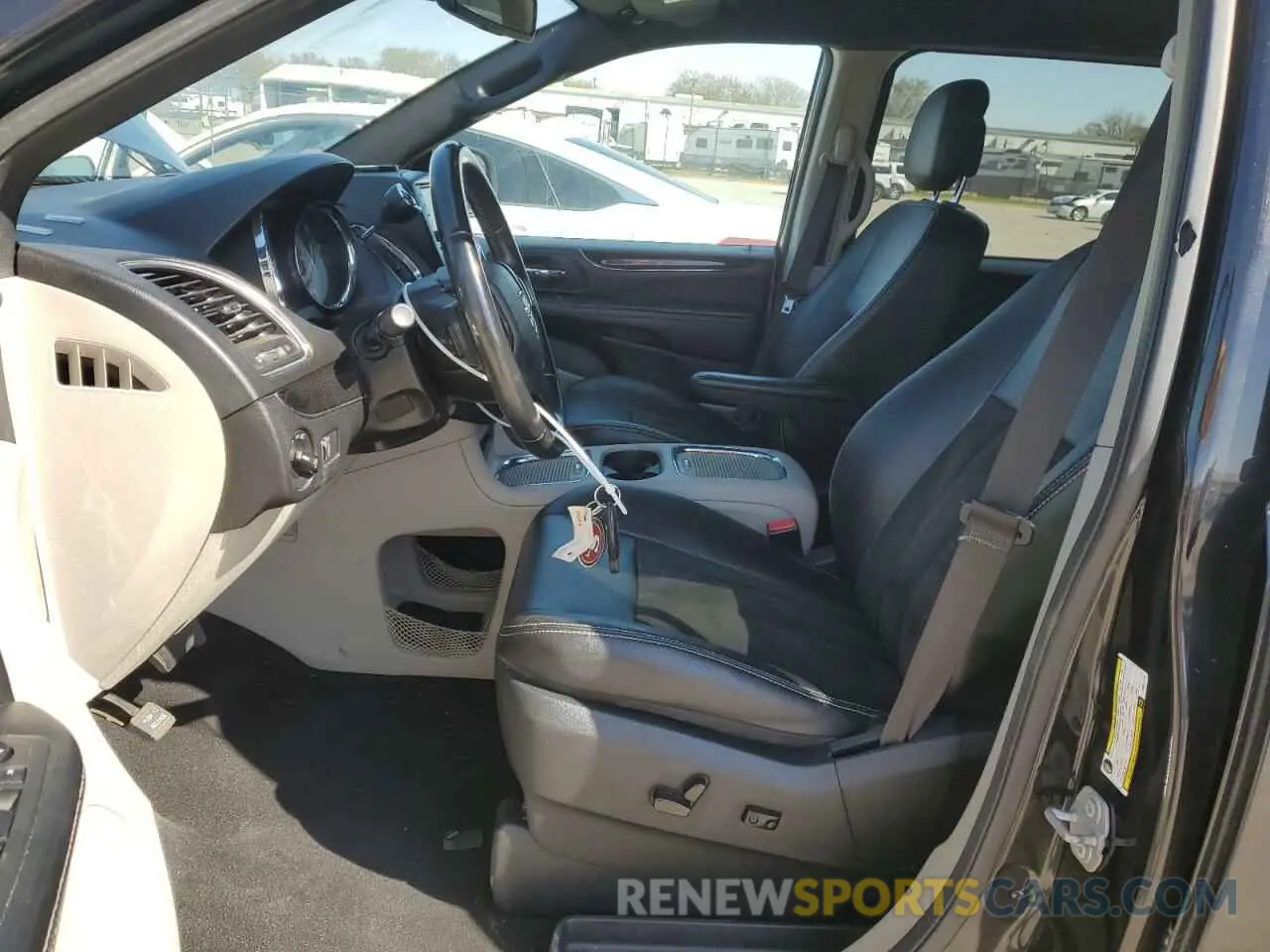 7 Photograph of a damaged car 2C4RDGCG5KR511273 DODGE CARAVAN 2019