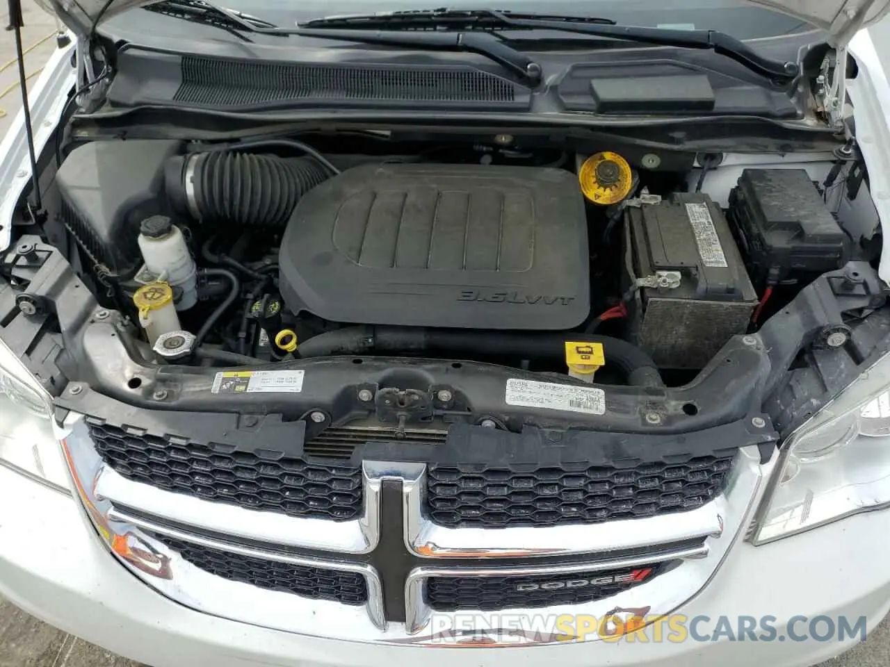 12 Photograph of a damaged car 2C4RDGCG5KR621790 DODGE CARAVAN 2019