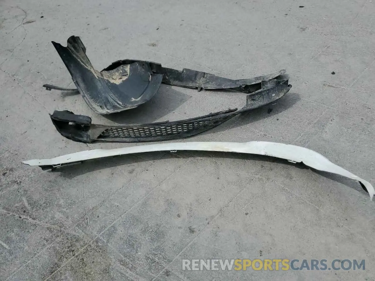 13 Photograph of a damaged car 2C4RDGCG5KR621790 DODGE CARAVAN 2019