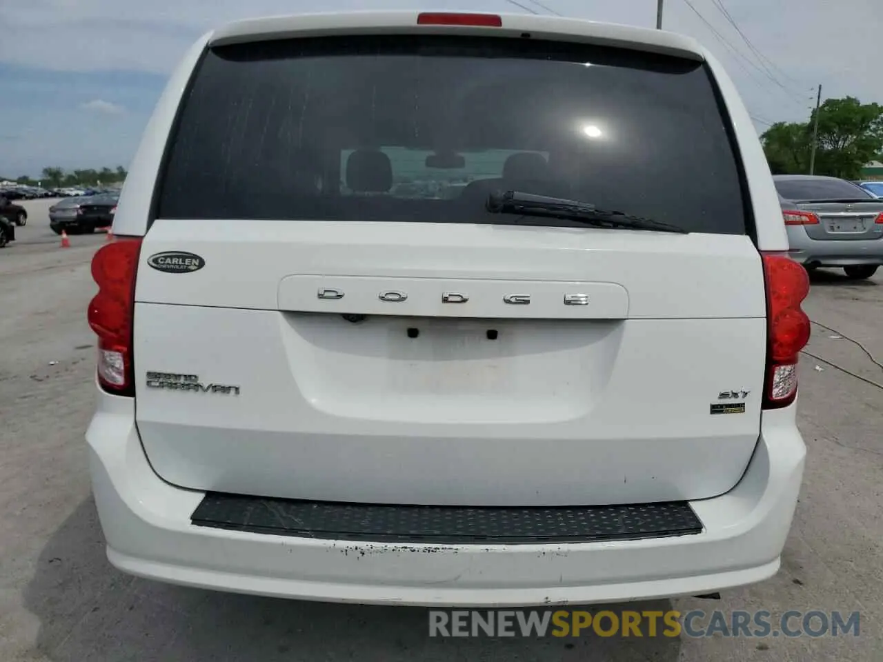 6 Photograph of a damaged car 2C4RDGCG5KR621790 DODGE CARAVAN 2019