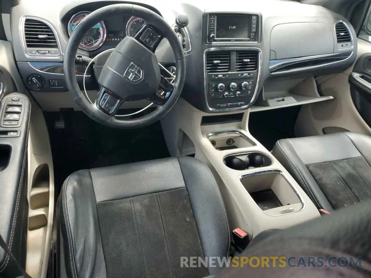 8 Photograph of a damaged car 2C4RDGCG5KR621790 DODGE CARAVAN 2019