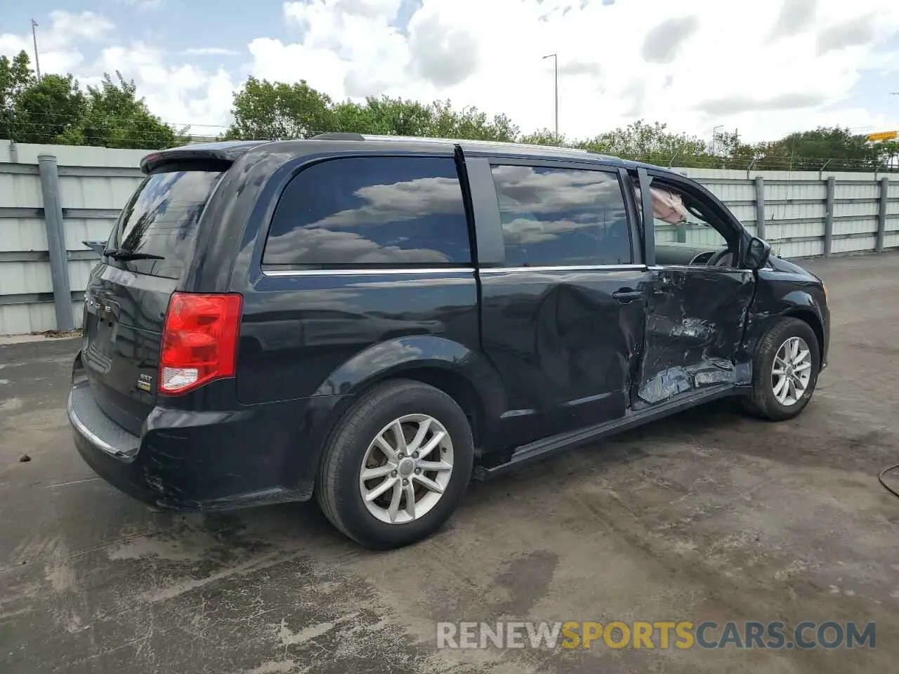 3 Photograph of a damaged car 2C4RDGCG5KR747616 DODGE CARAVAN 2019