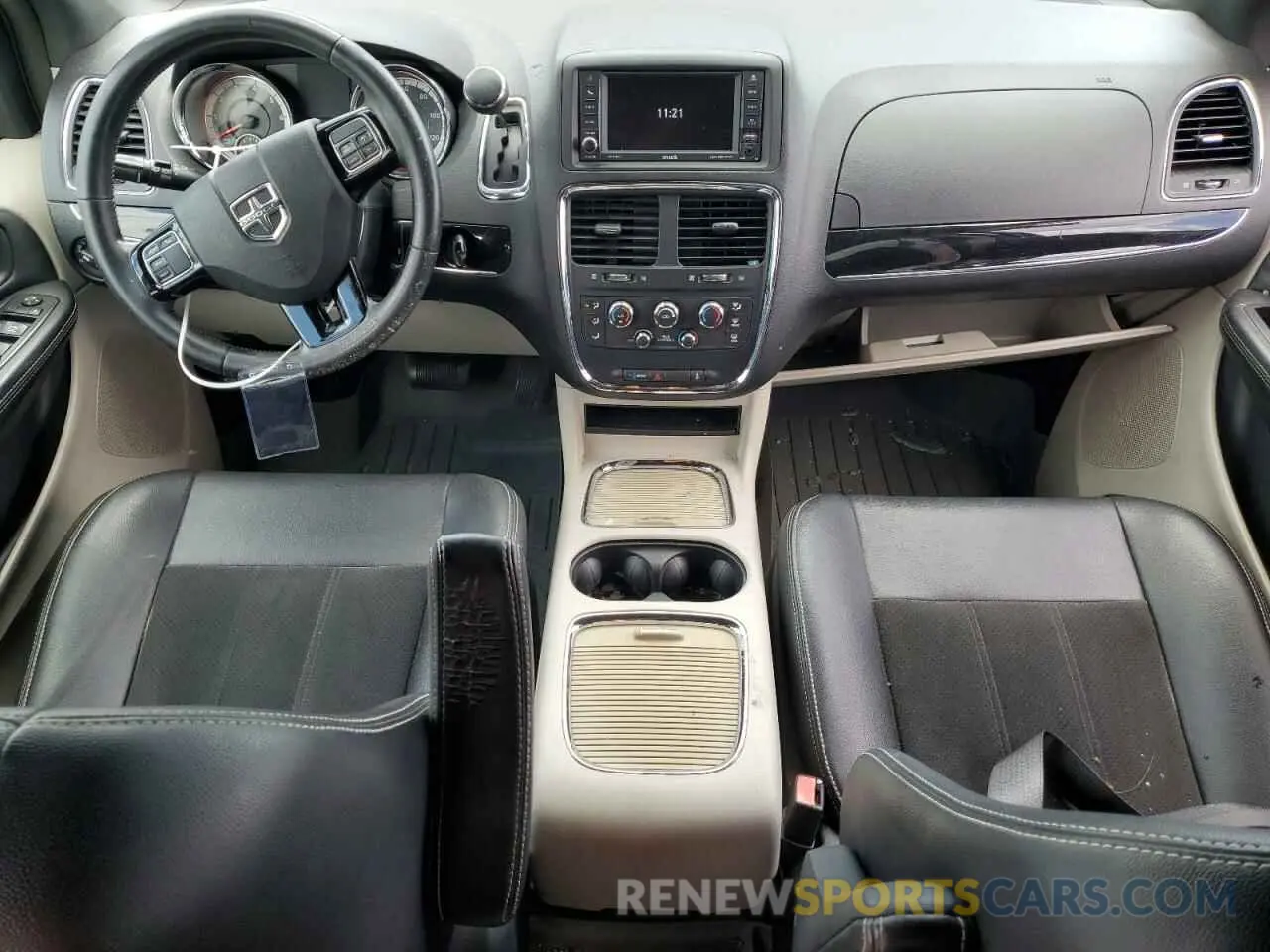 8 Photograph of a damaged car 2C4RDGCG5KR747616 DODGE CARAVAN 2019