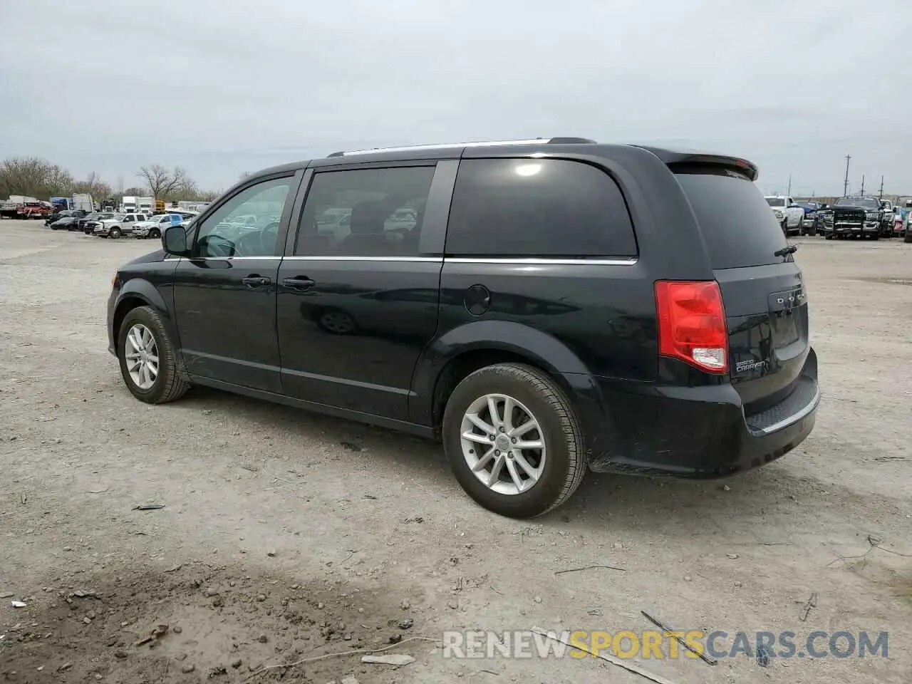 2 Photograph of a damaged car 2C4RDGCG5KR748183 DODGE CARAVAN 2019