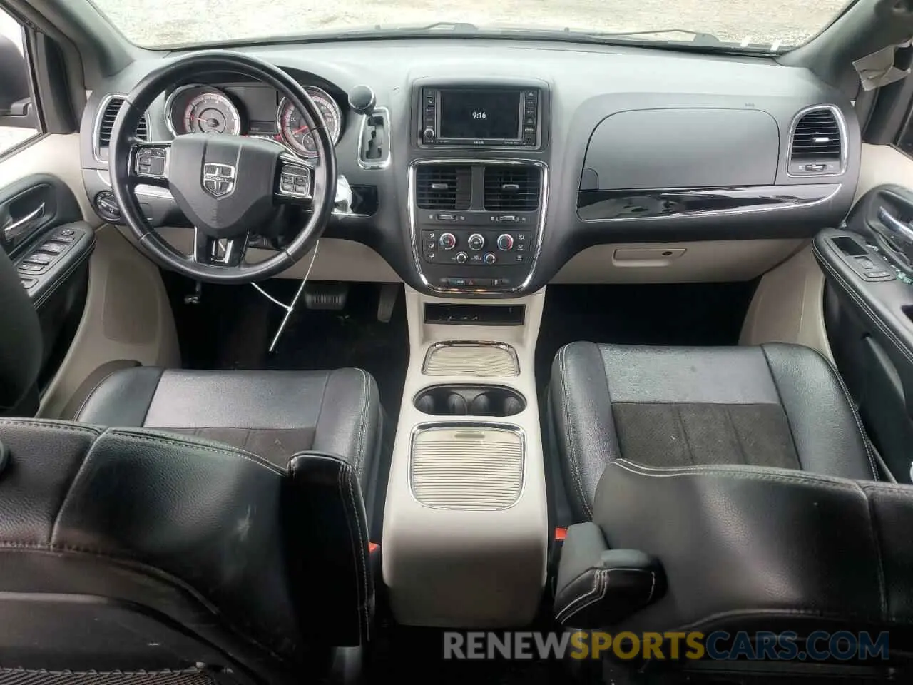 8 Photograph of a damaged car 2C4RDGCG5KR802467 DODGE CARAVAN 2019