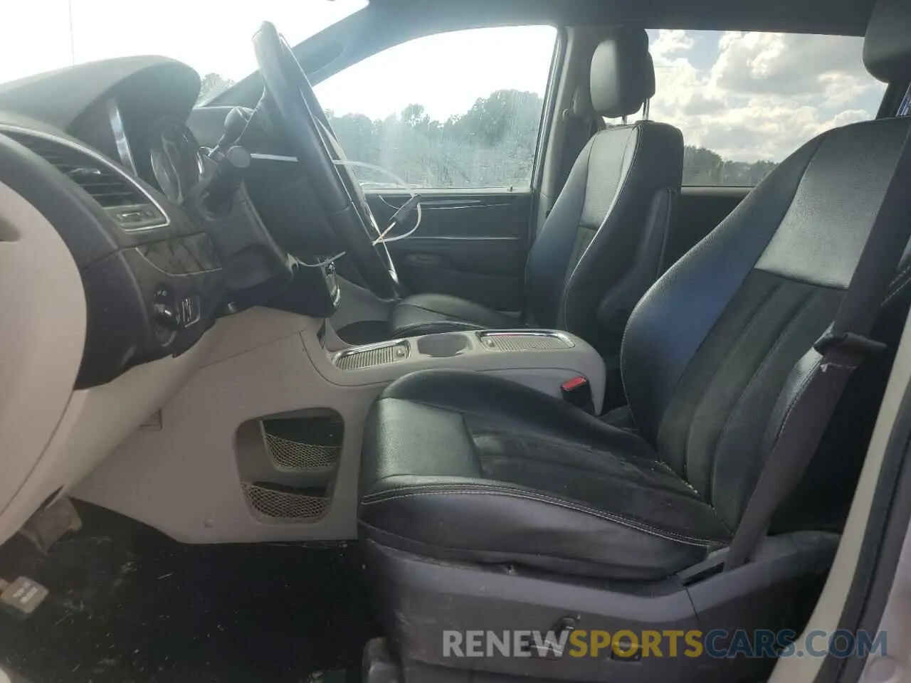 7 Photograph of a damaged car 2C4RDGCG6KR518314 DODGE CARAVAN 2019