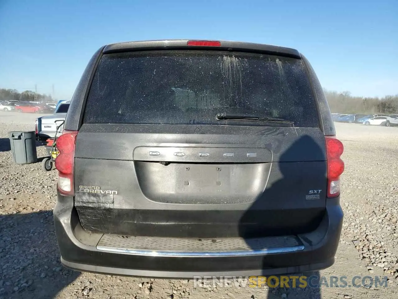6 Photograph of a damaged car 2C4RDGCG6KR595927 DODGE CARAVAN 2019