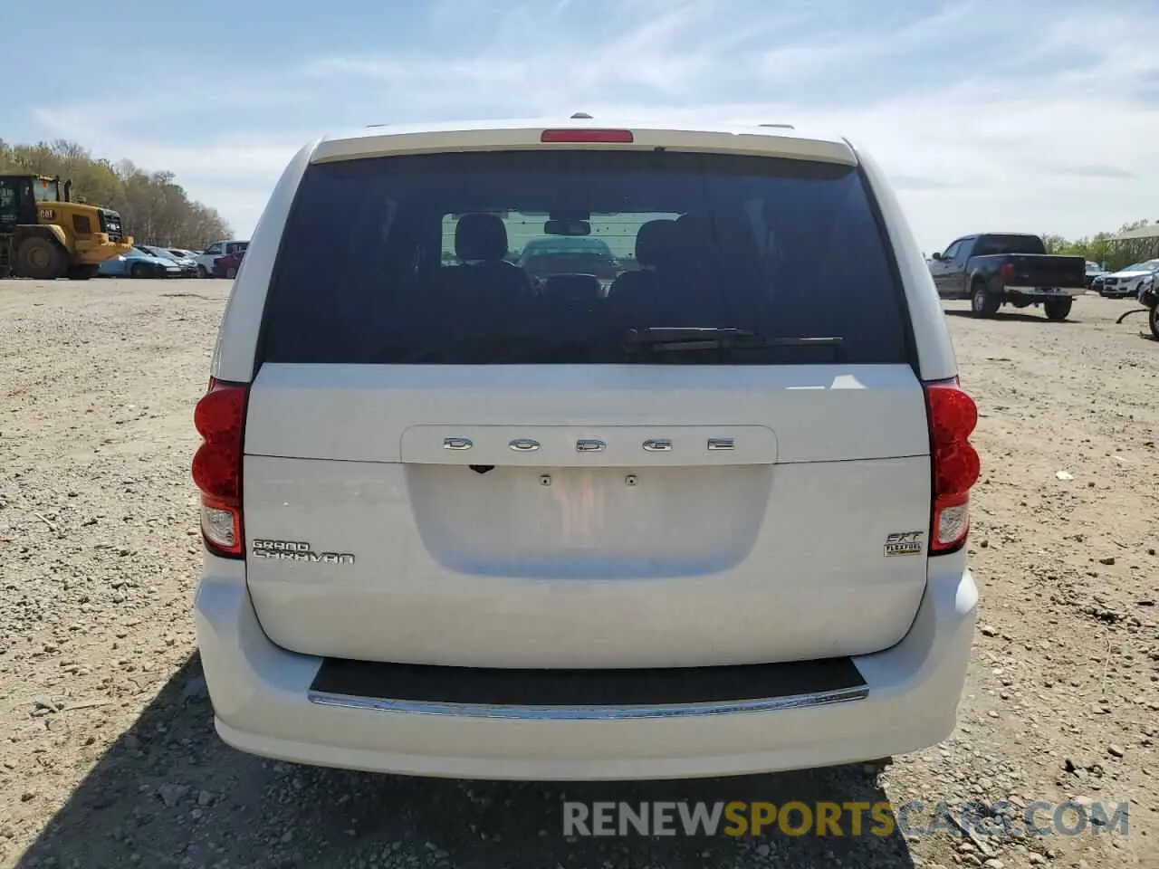 6 Photograph of a damaged car 2C4RDGCG6KR632460 DODGE CARAVAN 2019