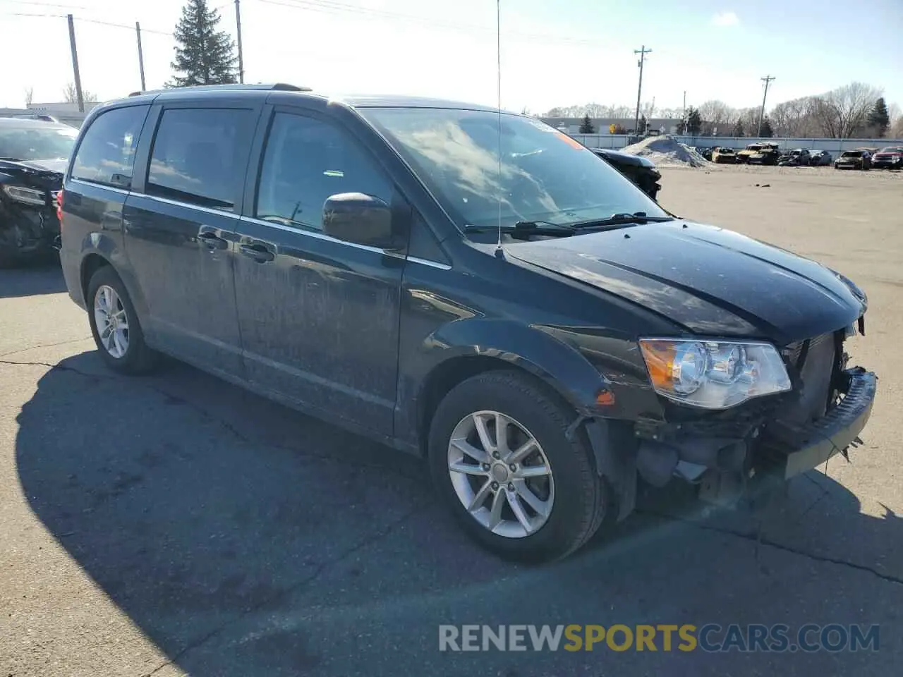 4 Photograph of a damaged car 2C4RDGCG6KR632636 DODGE CARAVAN 2019