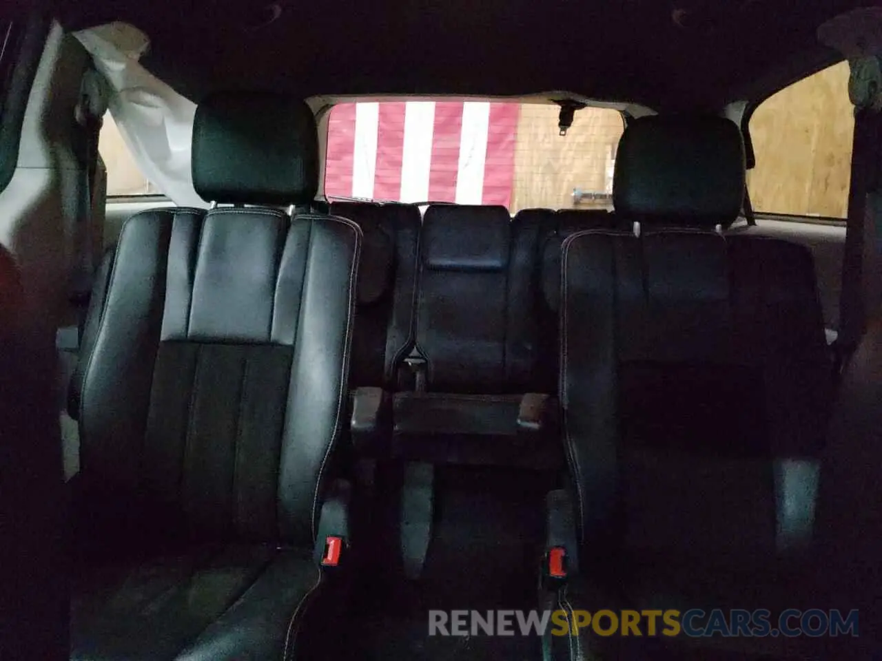 10 Photograph of a damaged car 2C4RDGCG6KR724801 DODGE CARAVAN 2019