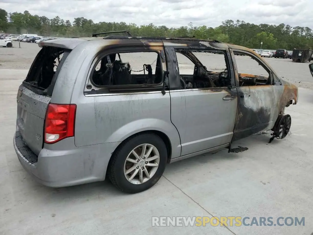 3 Photograph of a damaged car 2C4RDGCG6KR753912 DODGE CARAVAN 2019