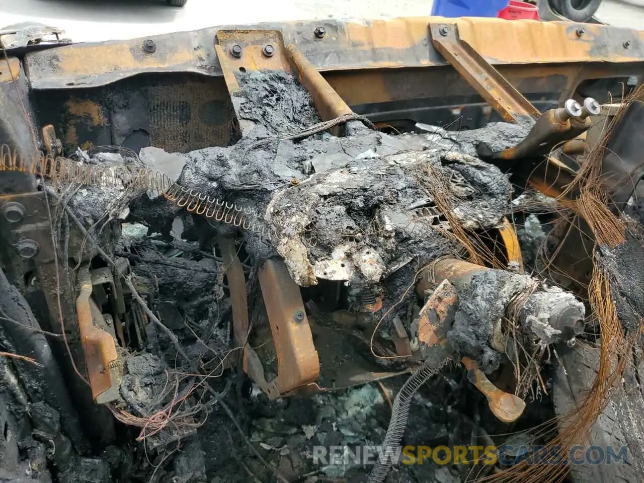 9 Photograph of a damaged car 2C4RDGCG6KR753912 DODGE CARAVAN 2019
