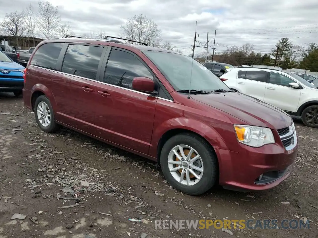 4 Photograph of a damaged car 2C4RDGCG6KR771648 DODGE CARAVAN 2019