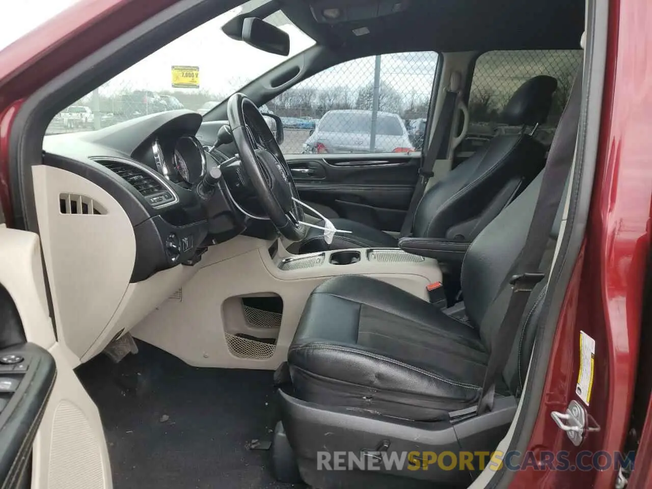 7 Photograph of a damaged car 2C4RDGCG6KR771648 DODGE CARAVAN 2019