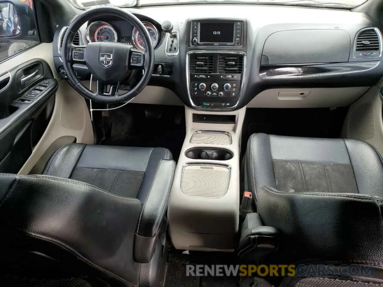 8 Photograph of a damaged car 2C4RDGCG6KR771648 DODGE CARAVAN 2019