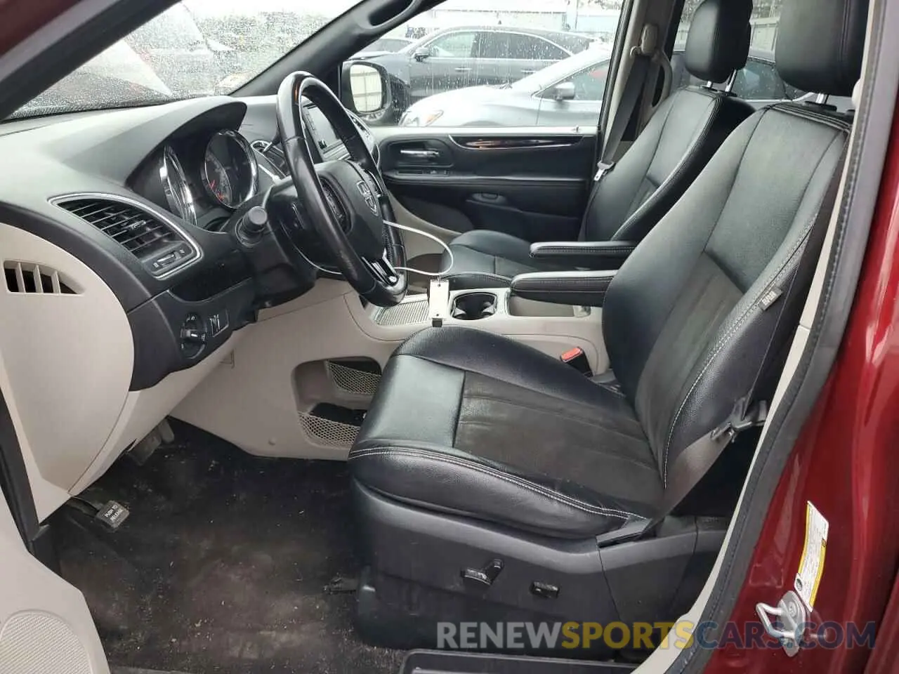 7 Photograph of a damaged car 2C4RDGCG6KR774386 DODGE CARAVAN 2019
