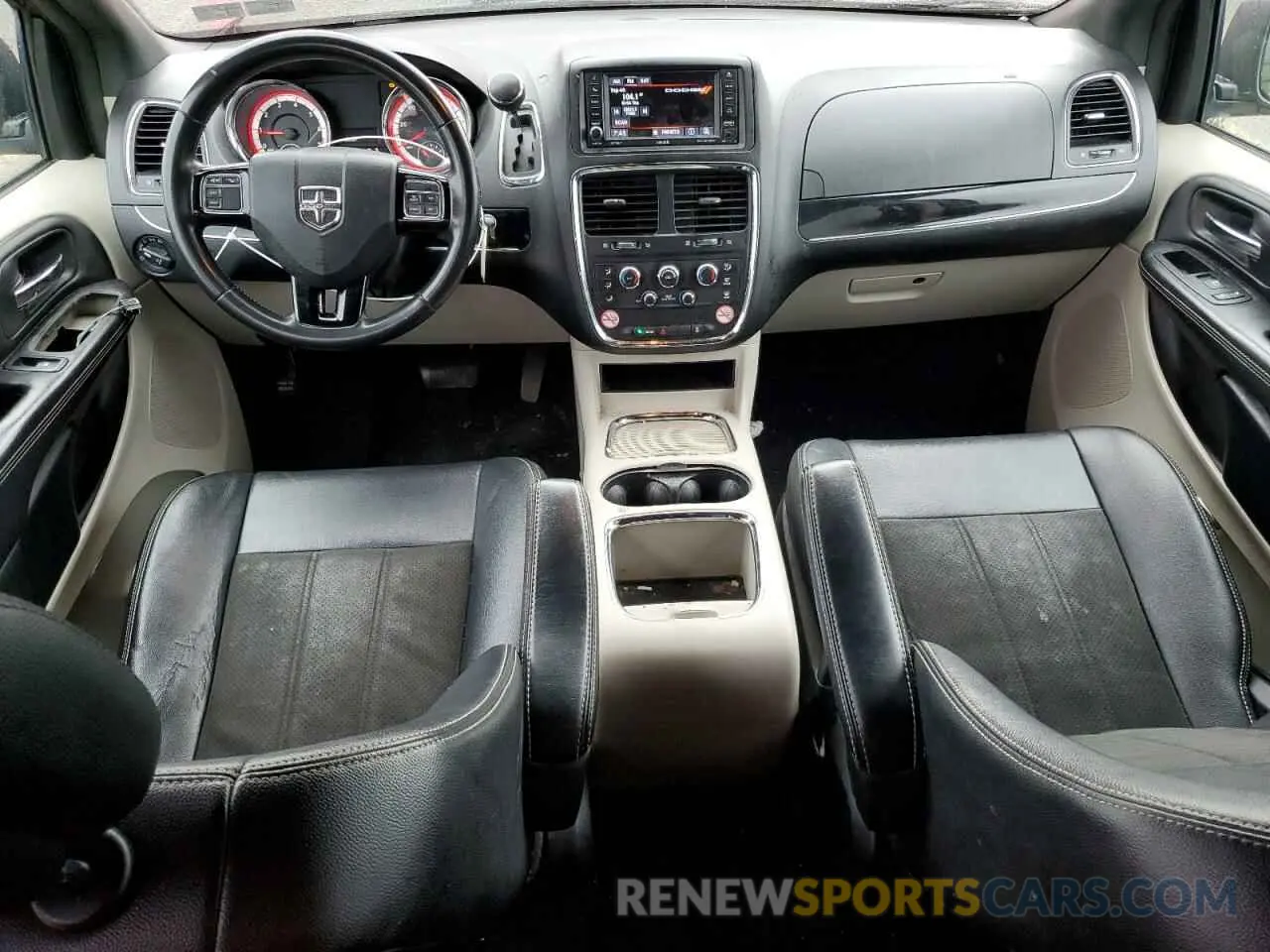 8 Photograph of a damaged car 2C4RDGCG6KR774386 DODGE CARAVAN 2019