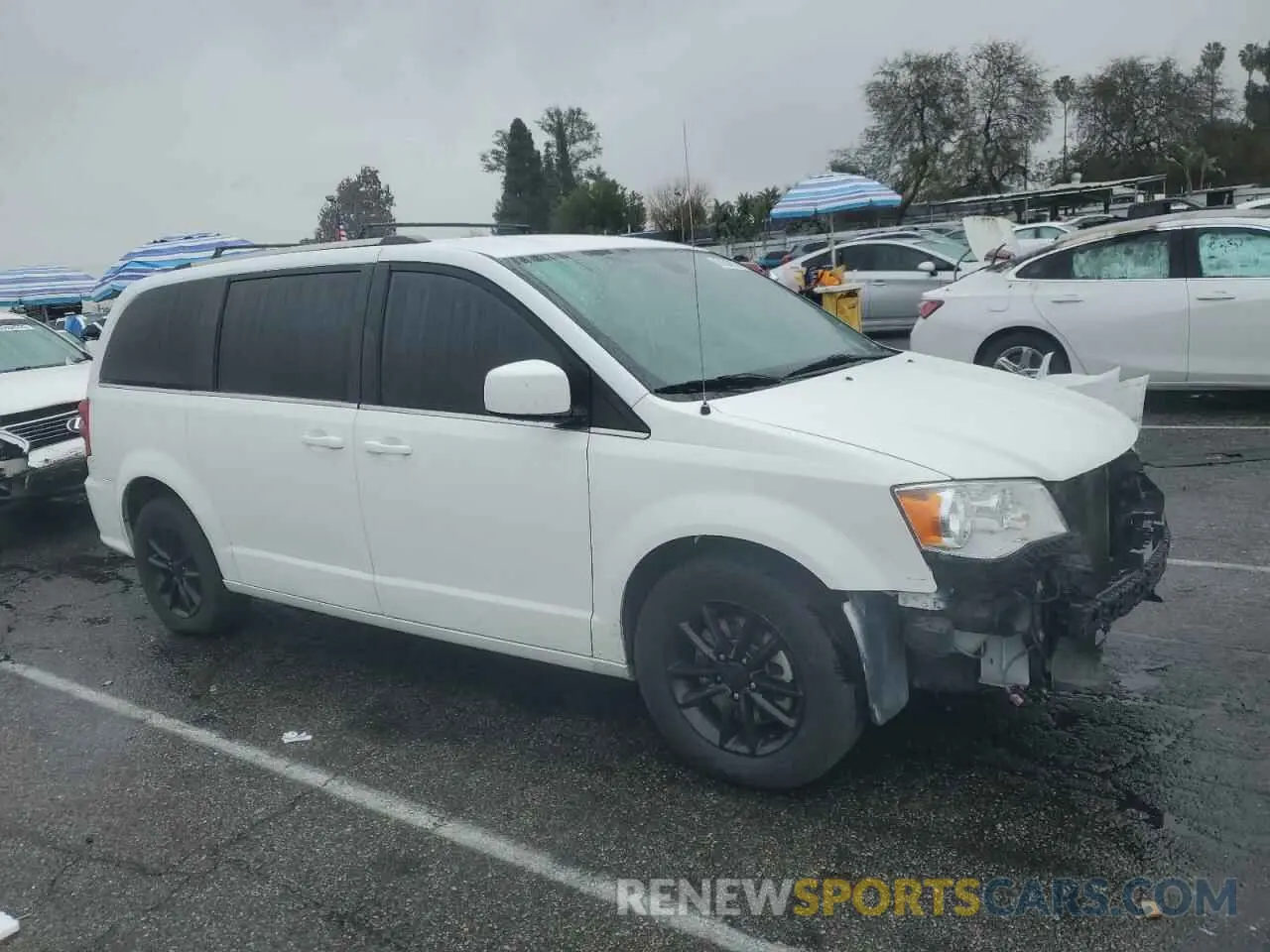 4 Photograph of a damaged car 2C4RDGCG7KR518693 DODGE CARAVAN 2019