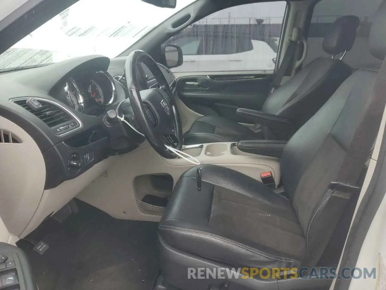 7 Photograph of a damaged car 2C4RDGCG7KR518693 DODGE CARAVAN 2019