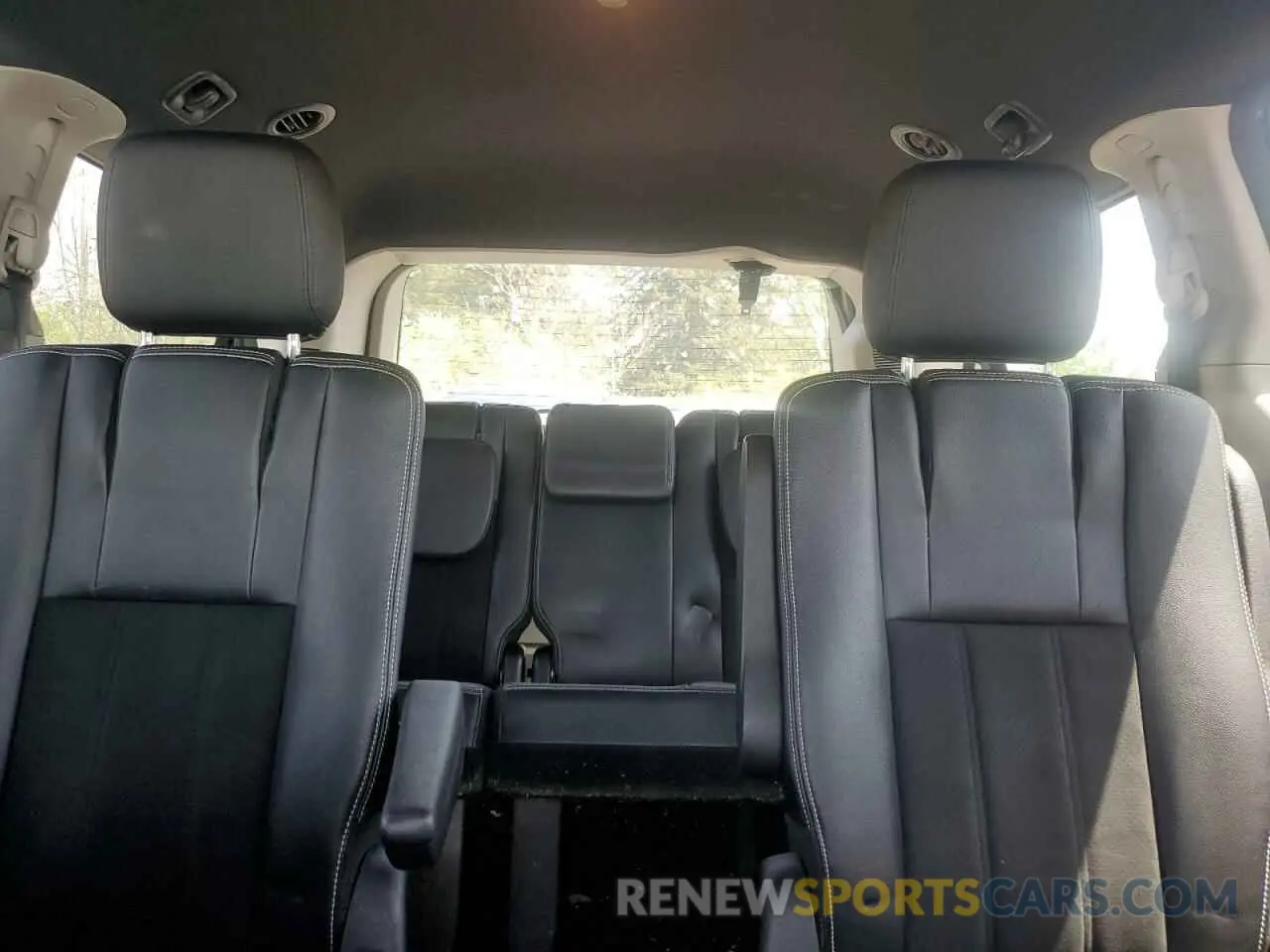 10 Photograph of a damaged car 2C4RDGCG7KR622259 DODGE CARAVAN 2019