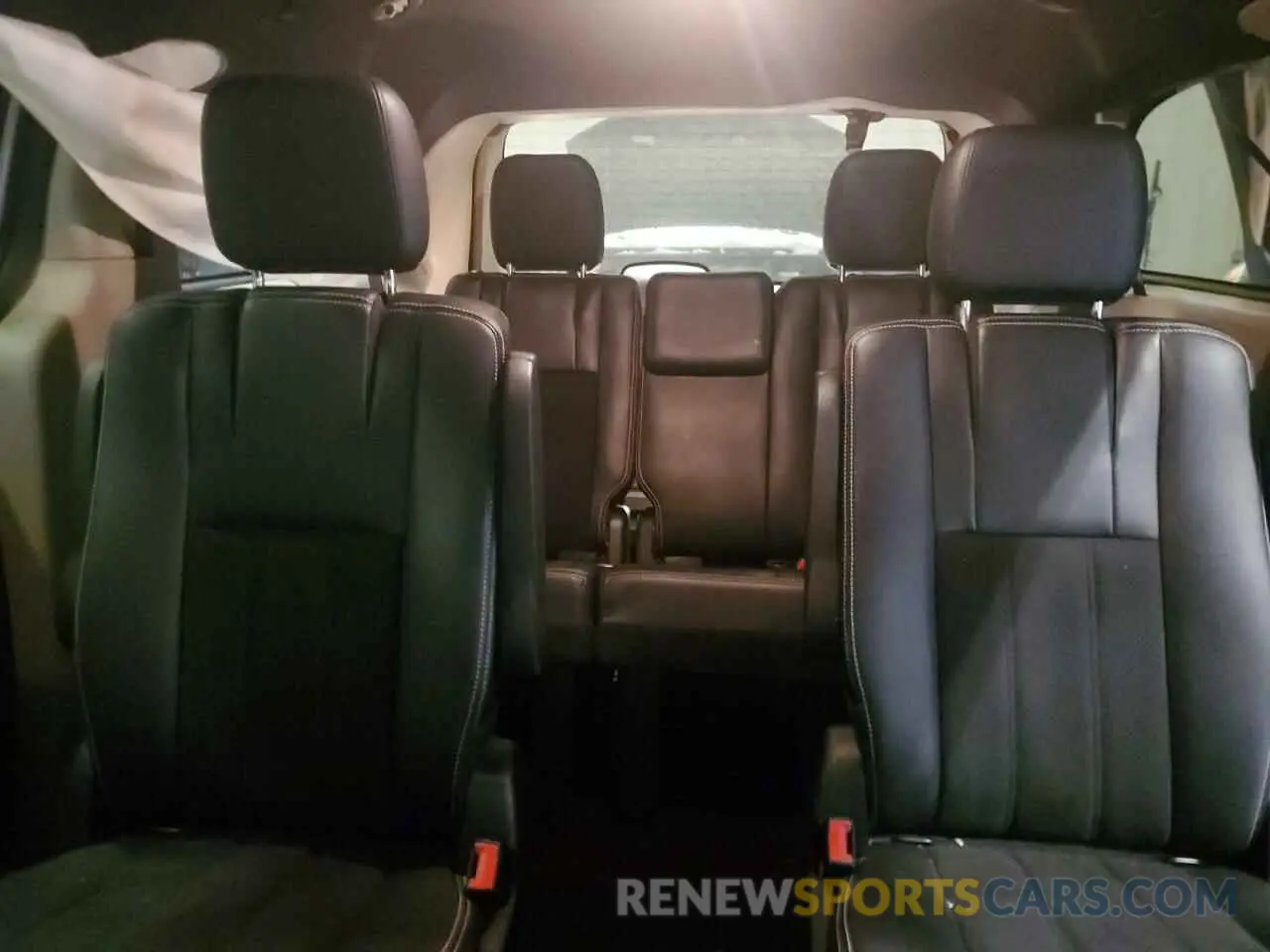 10 Photograph of a damaged car 2C4RDGCG7KR634959 DODGE CARAVAN 2019