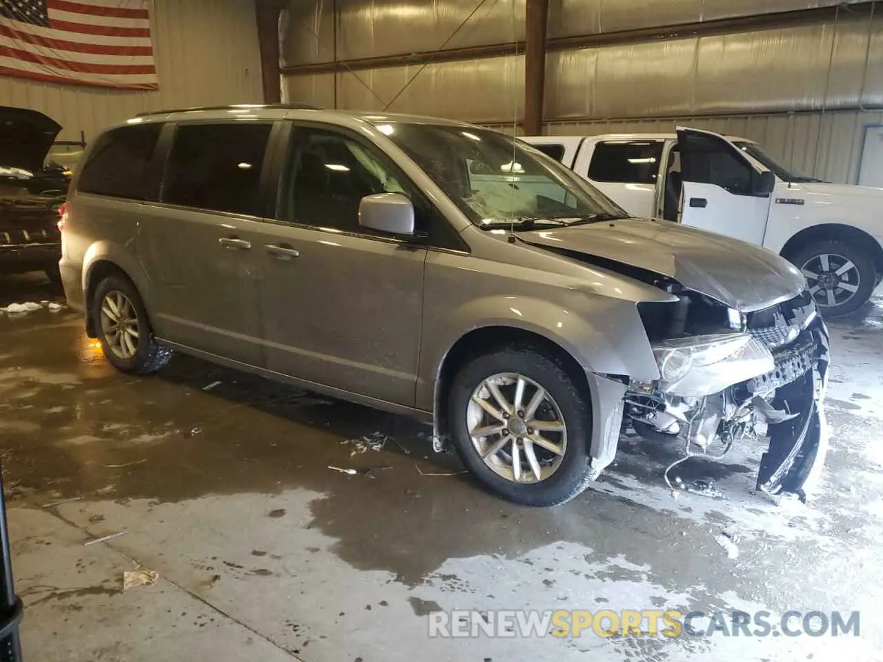 4 Photograph of a damaged car 2C4RDGCG7KR634959 DODGE CARAVAN 2019
