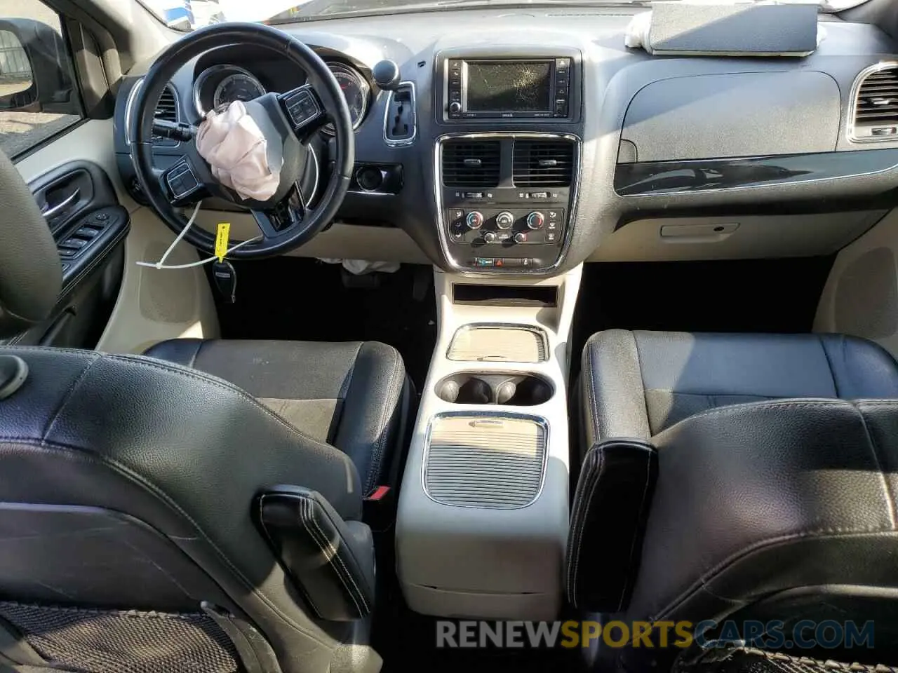 8 Photograph of a damaged car 2C4RDGCG7KR642995 DODGE CARAVAN 2019