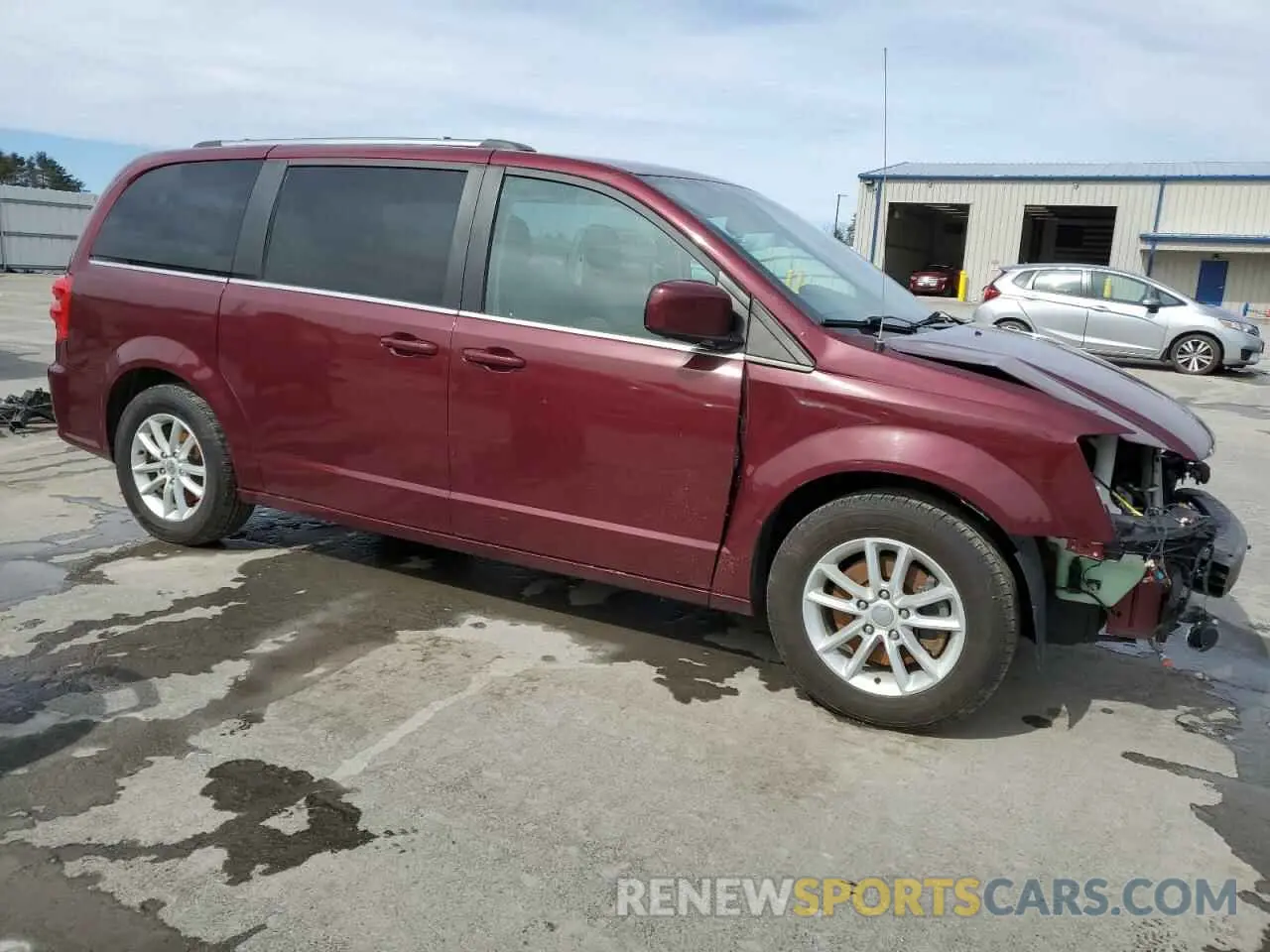 4 Photograph of a damaged car 2C4RDGCG7KR682414 DODGE CARAVAN 2019