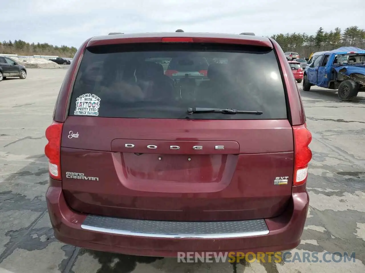 6 Photograph of a damaged car 2C4RDGCG7KR682414 DODGE CARAVAN 2019