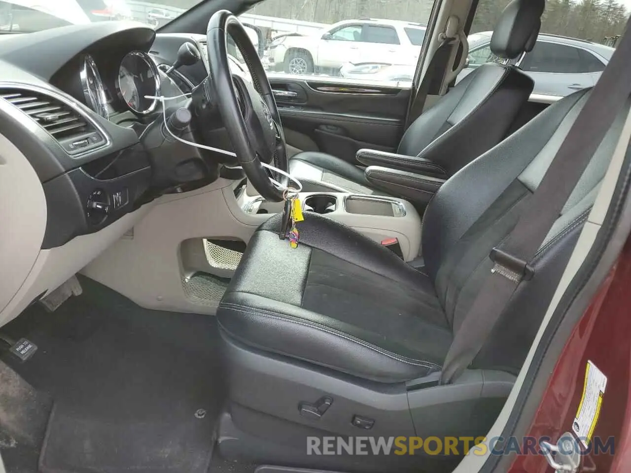 7 Photograph of a damaged car 2C4RDGCG7KR682414 DODGE CARAVAN 2019