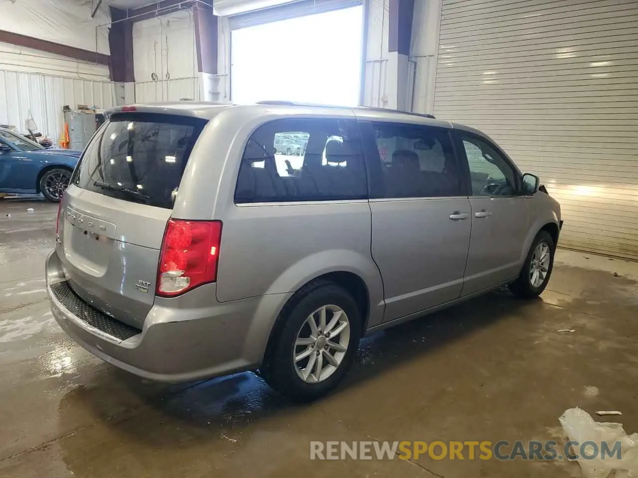 3 Photograph of a damaged car 2C4RDGCG7KR692392 DODGE CARAVAN 2019