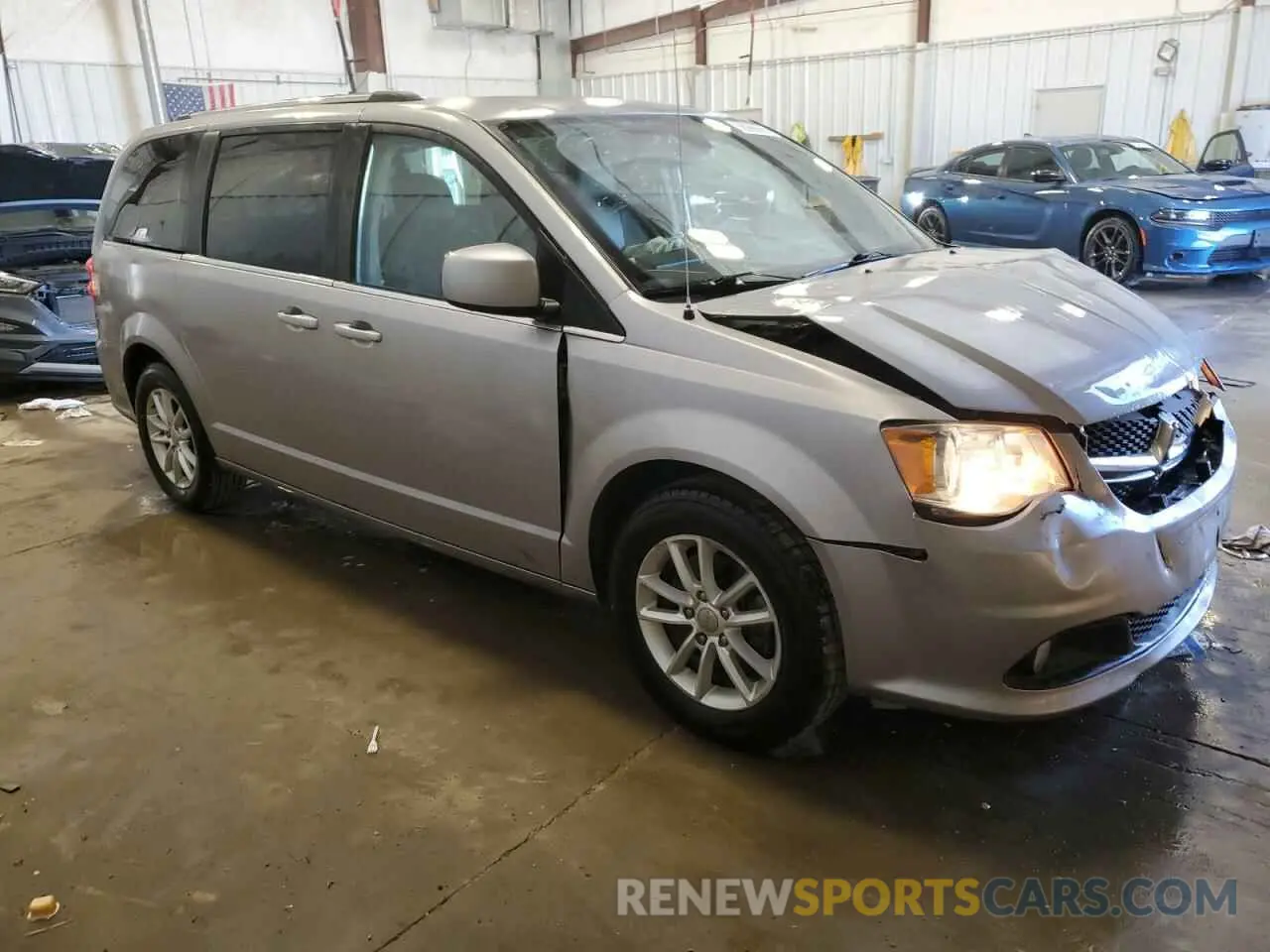 4 Photograph of a damaged car 2C4RDGCG7KR692392 DODGE CARAVAN 2019