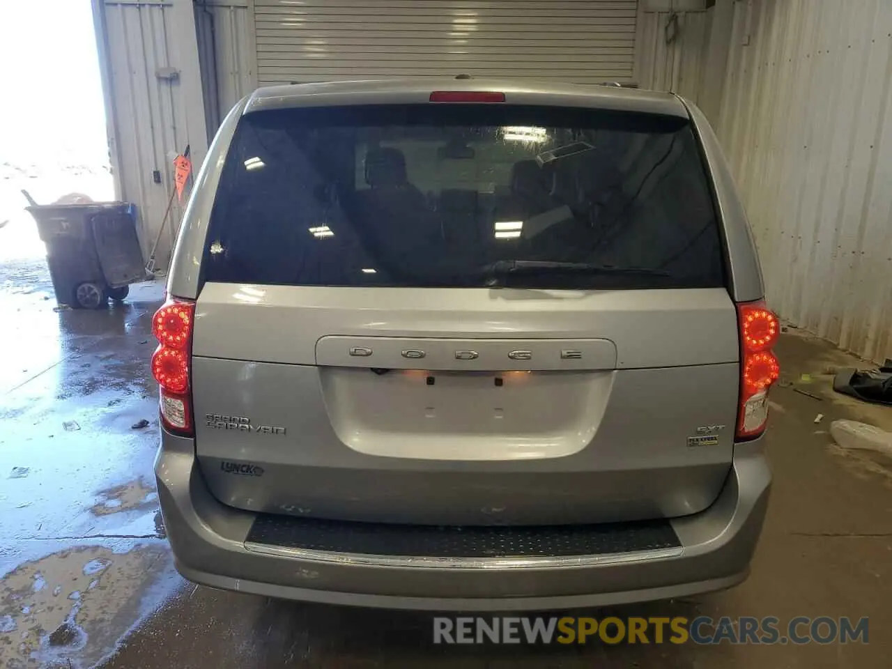 6 Photograph of a damaged car 2C4RDGCG7KR692392 DODGE CARAVAN 2019