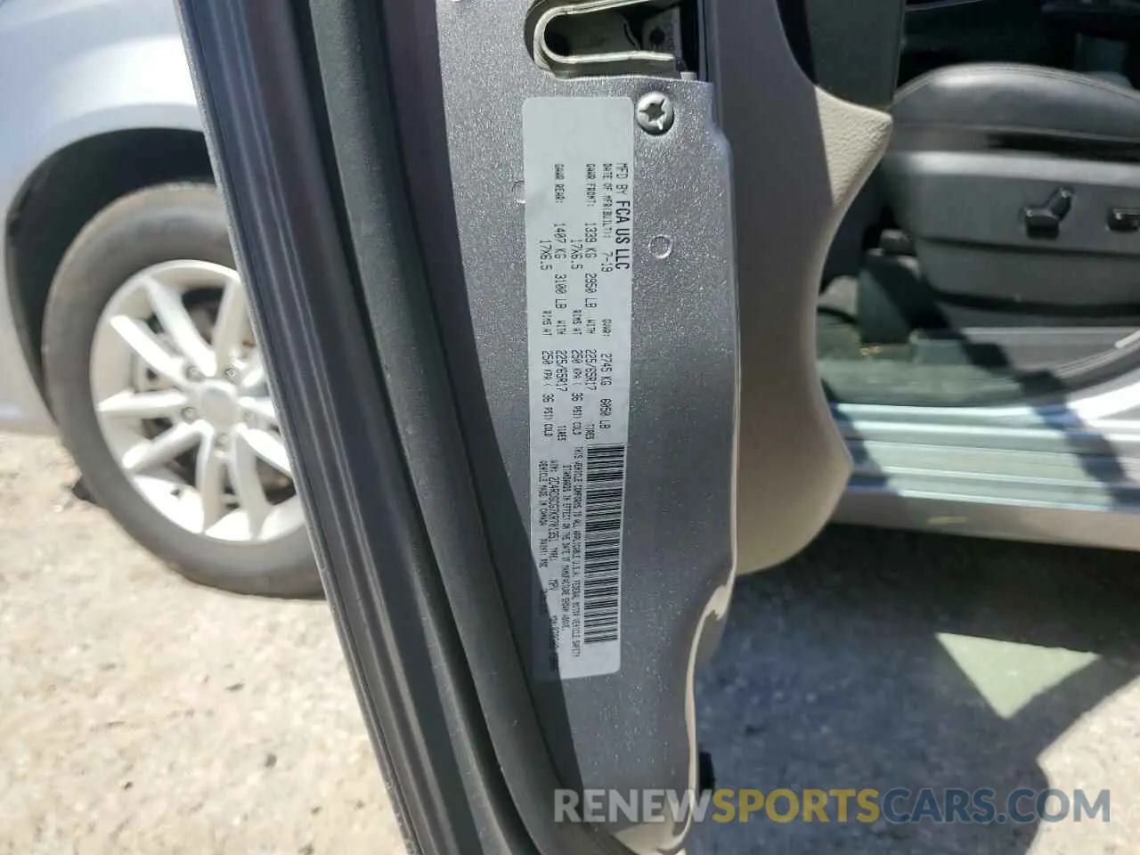 14 Photograph of a damaged car 2C4RDGCG7KR701351 DODGE CARAVAN 2019