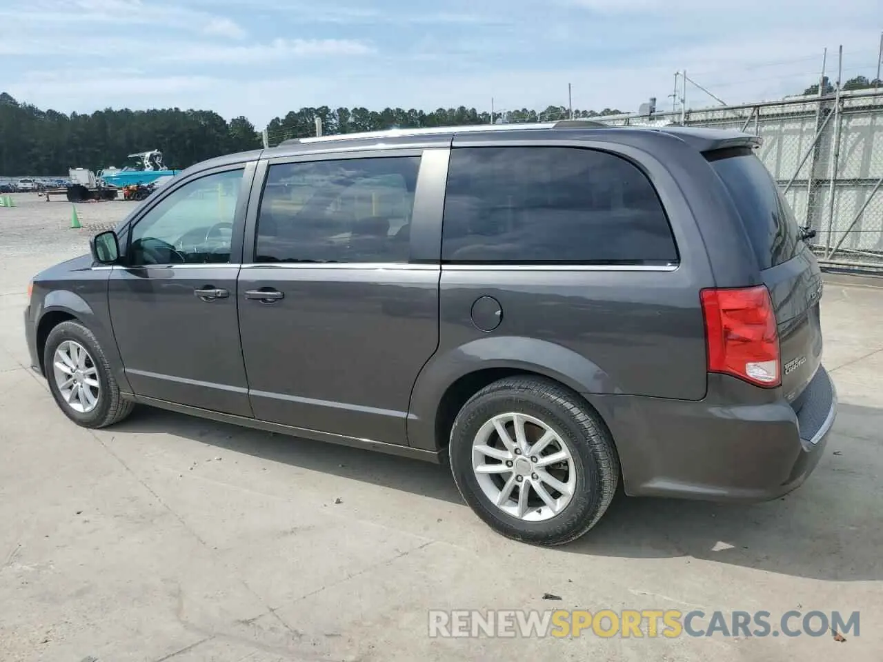 2 Photograph of a damaged car 2C4RDGCG7KR753109 DODGE CARAVAN 2019