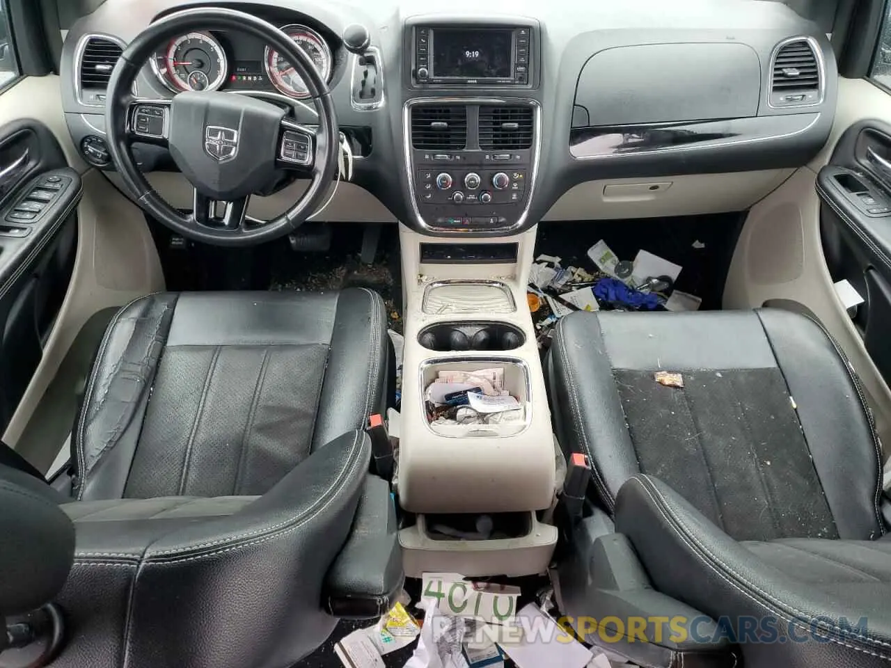 8 Photograph of a damaged car 2C4RDGCG7KR755118 DODGE CARAVAN 2019