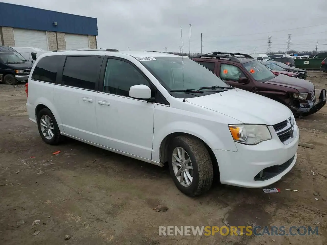 4 Photograph of a damaged car 2C4RDGCG7KR783940 DODGE CARAVAN 2019