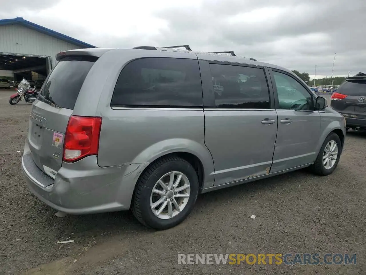 3 Photograph of a damaged car 2C4RDGCG8KR582032 DODGE CARAVAN 2019