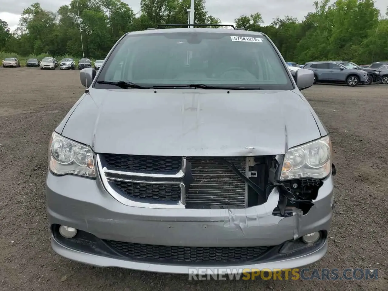 5 Photograph of a damaged car 2C4RDGCG8KR582032 DODGE CARAVAN 2019