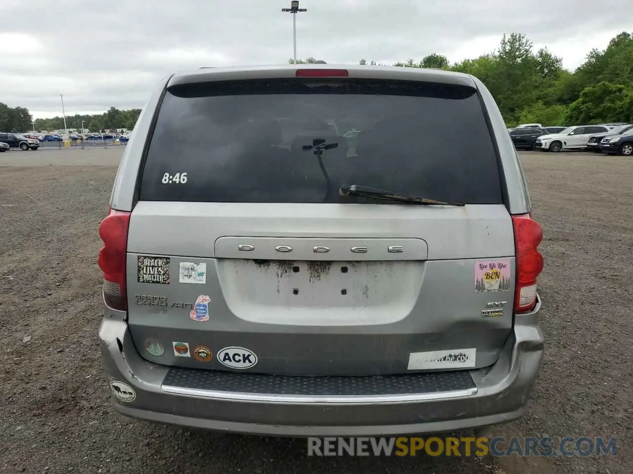 6 Photograph of a damaged car 2C4RDGCG8KR582032 DODGE CARAVAN 2019